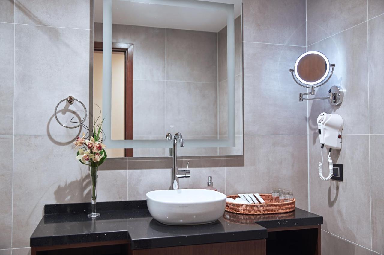 Yogh Hospitality Hotell Paramaribo Exteriör bild